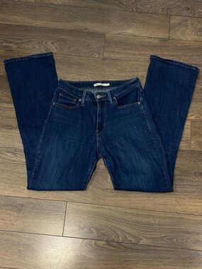 Levi's 725 highrise Medium Wash Bootcut Jeans